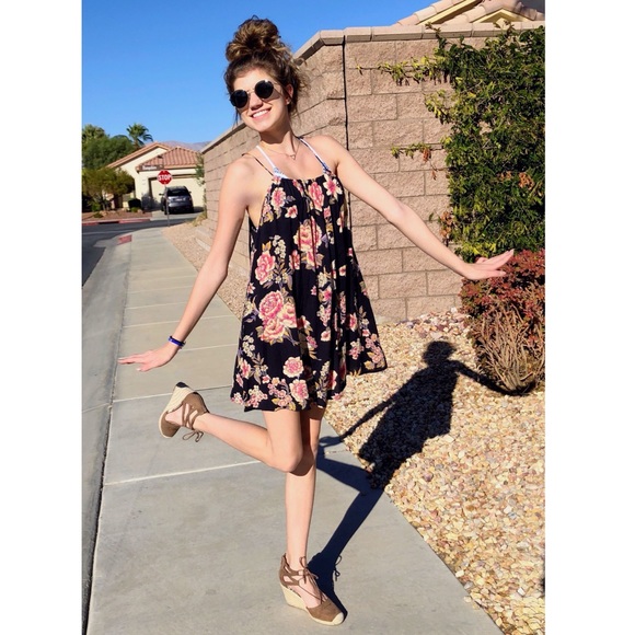 Meet your Posher, Taylor - Picture 1 of 1